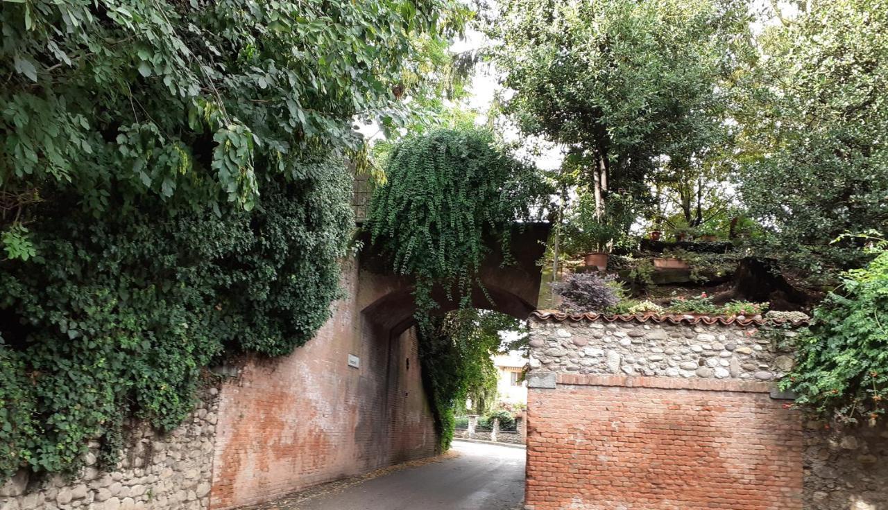 Vicolo Del Nido B&B Paderno Franciacorta エクステリア 写真